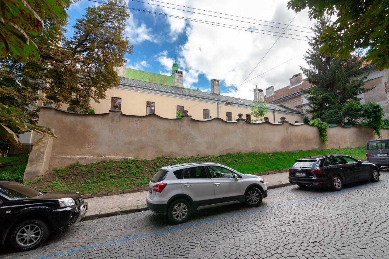 Dream Apartament On Drahomanova Street Leópolis Exterior foto